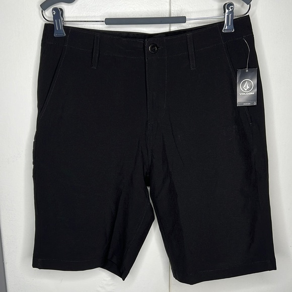 Volcom Men's Size 30 Kerosene Hybrid Short 4 Way Stretch Black NWT - Picture 1 of 7